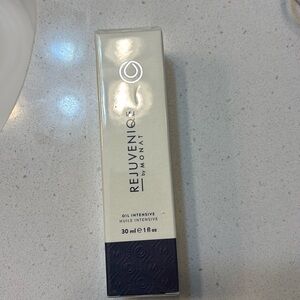 Rejuveniqe oil